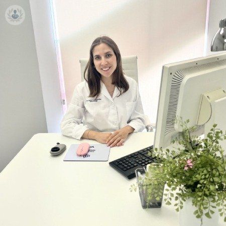 Dra. Leonor Revelles Peñas - Dermatología y Estética